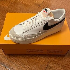 Women’s Nike Blazer Low Platform size 7.5